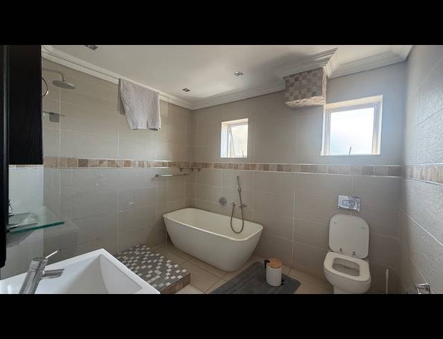 2 BEDROOM APARTMENT RENTED IN ESSENWOOD